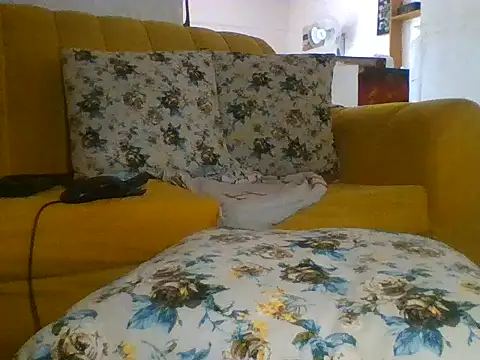 Snapshot of sherry_anne chatting on 06/11/26, 10:35 sherry anne online show from 06/11/26, 10:35