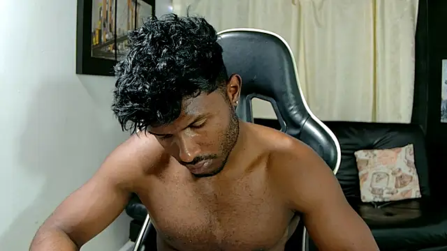 Snapshot of Black_indiian chatting on 12/17/25, 04:24 Black indiian online show from 12/17/25, 04:24