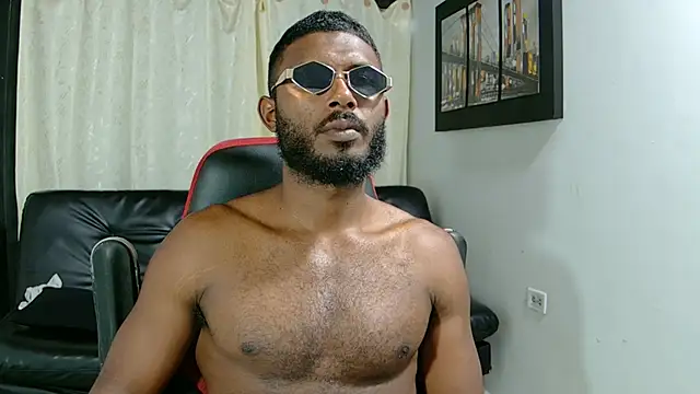 Snapshot of Black_indiian chatting on 02/14/26, 01:19 Black indiian online show from 02/14/26, 01:19