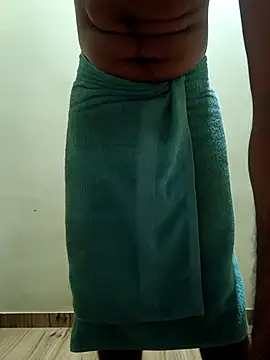 Snapshot of Collegeboywithbigweapan21 chatting on 05/06/26, 04:45 Collegeboywithbigweapan21 online show from 05/06/26, 04:45