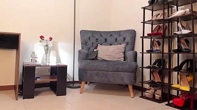 missmabelle online show from 03/20/25, 11:05