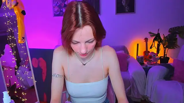 Alyssa Smitt online show from 10/09/25, 01:47