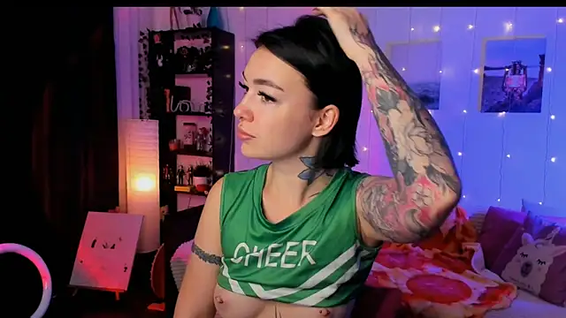 Magic Allie online show from 12/02/25, 06:41