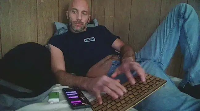 Disdikisgr8x5 online show from 01/10/25, 12:17