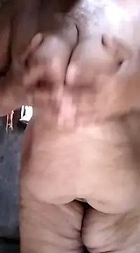 Snapshot of naughtygrannyXXX chatting on 01/30/25, 10:19 naughtygrannyXXX online show from 01/30/25, 10:19