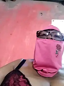 Snapshot of naughtygrannyXXX chatting on 02/14/25, 06:45 naughtygrannyXXX online show from 02/14/25, 06:45