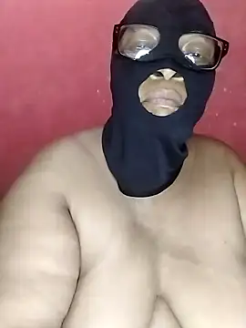 Snapshot of naughtygrannyXXX chatting on 10/20/25, 06:19 naughtygrannyXXX online show from 10/20/25, 06:19