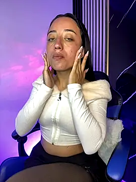 Ady 18 online show from 12/04/25, 06:27