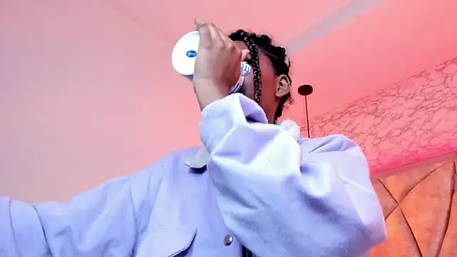 Queen perla  online show from 02/08/25, 04:04