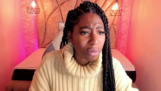 Queen perla  online show from 03/07/25, 12:23