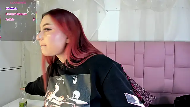 Snapshot of samantha-black chatting on 10/21/25, 05:46 samantha-black online show from 10/21/25, 05:46