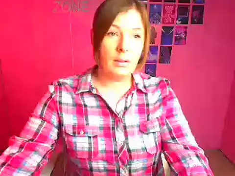 Snapshot of Lissmilf chatting on 05/03/26, 12:11 Lissmilf online show from 05/03/26, 12:11