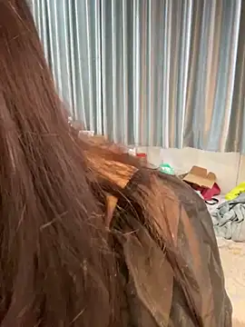 Hotellinh12 online show from 10/08/25, 06:44