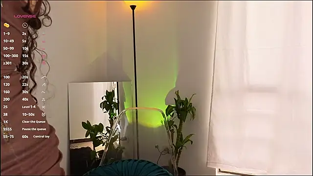 mssjulia online show from 03/14/25, 10:38