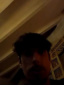 Snapshot of AquaticMovement74 chatting on 01/06/26, 10:01 AquaticMovement74 online show from 01/06/26, 10:01