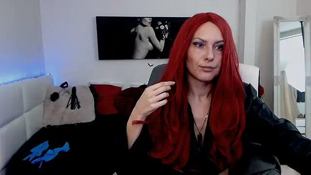 EvelynQueenn online show from 01/13/25, 06:06