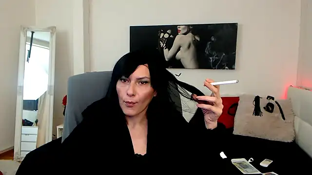 EvelynQueenn online show from 01/16/25, 07:07