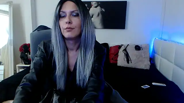 EvelynQueenn online show from 01/22/25, 05:59