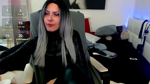 EvelynQueenn online show from 01/30/25, 12:06
