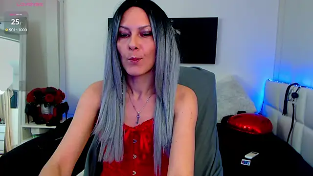 EvelynQueenn online show from 02/19/25, 06:00