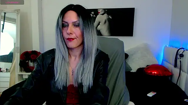EvelynQueenn online show from 02/24/25, 04:49
