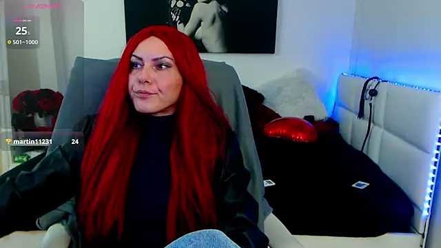 EvelynQueenn online show from 03/04/25, 06:58