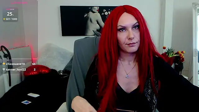 EvelynQueenn online show from 03/11/25, 06:53