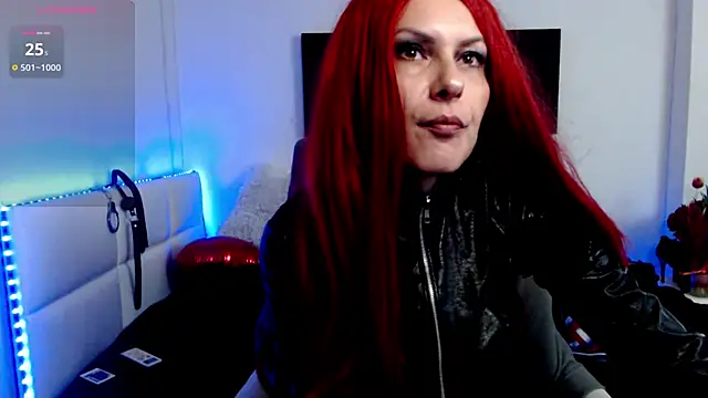 EvelynQueenn online show from 03/12/25, 05:24