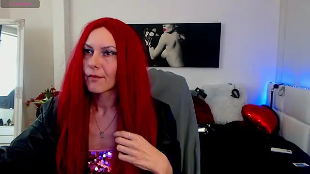 EvelynQueenn online show from 03/15/25, 06:25