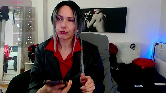 EvelynQueenn online show from 03/19/25, 04:25