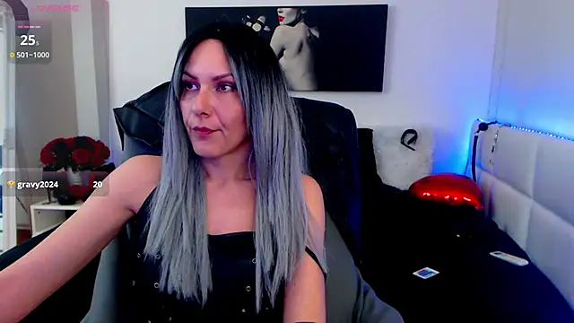 EvelynQueenn online show from 03/19/25, 10:55