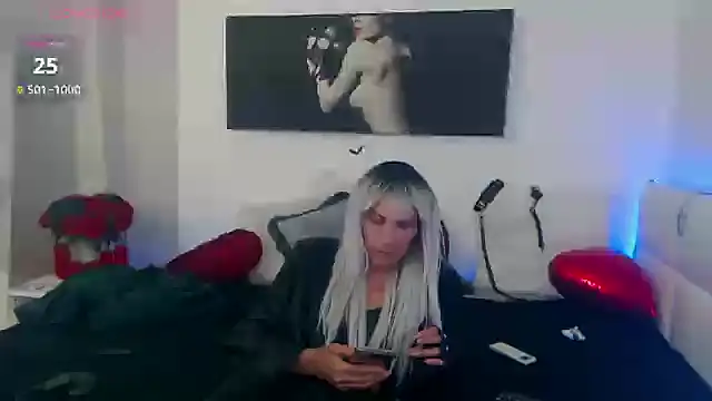 EvelynQueenn online show from 09/14/25, 06:56