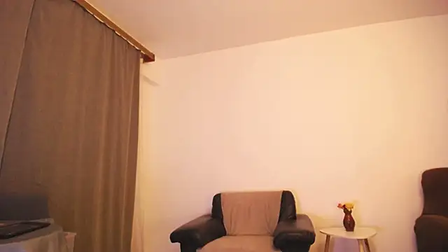 darkitten online show from 10/30/25, 11:44