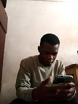 Snapshot of Uncletee112 chatting on 09/11/25, 07:52 Uncletee112 online show from 09/11/25, 07:52