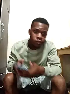 Snapshot of Uncletee112 chatting on 09/11/25, 09:26 Uncletee112 online show from 09/11/25, 09:26