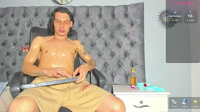 Snapshot of marcus_smithh chatting on 12/02/24, 10:18 marcus smithh online show from 12/02/24, 10:18