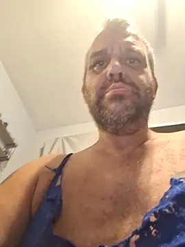 Snapshot of silkstroker6981 chatting on 09/26/25, 12:14 silkstroker6981 online show from 09/26/25, 12:14