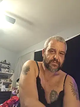 Snapshot of silkstroker6981 chatting on 02/04/26, 09:48 silkstroker6981 online show from 02/04/26, 09:48