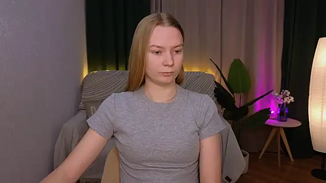 CarolynCohen   online show from 02/03/25, 01:52