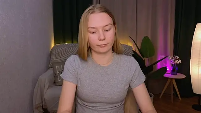 CarolynCohen   online show from 02/03/25, 04:57