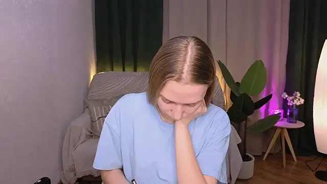 CarolynCohen   online show from 02/12/25, 02:14