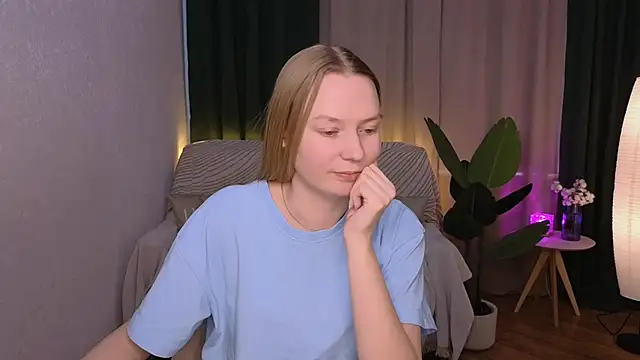 CarolynCohen   online show from 02/12/25, 05:15