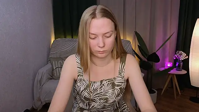 CarolynCohen   online show from 02/17/25, 02:20