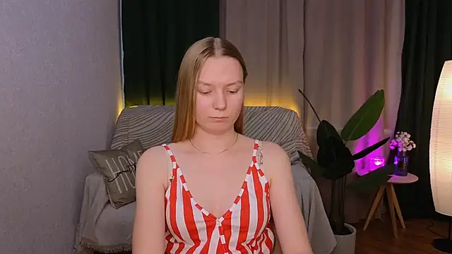 CarolynCohen   online show from 02/20/25, 08:17