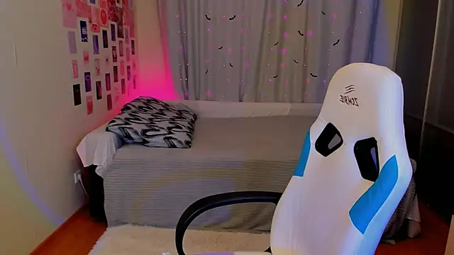 Vanessa Verona online show from 02/12/25, 01:09