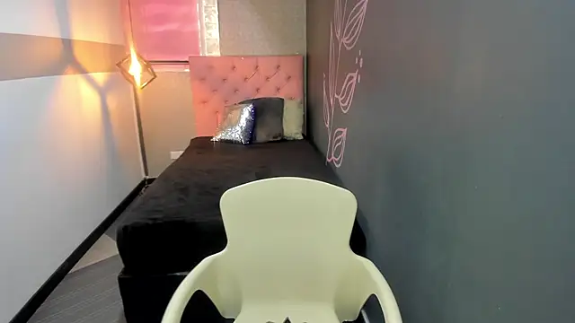 GiaFox  online show from 02/08/25, 03:31