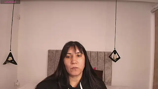 GiaFox  online show from 04/10/26, 08:13