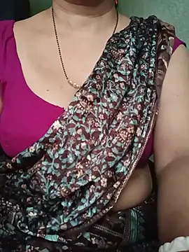Snapshot of Rosy-B chatting on 06/08/26, 11:49 Rosy-B online show from 06/08/26, 11:49