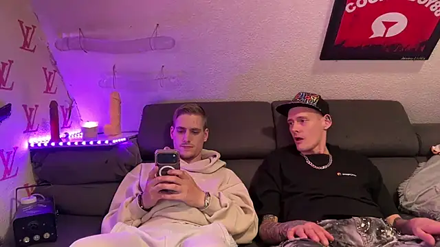 Cookieboy88 online show from 04/18/26, 07:58