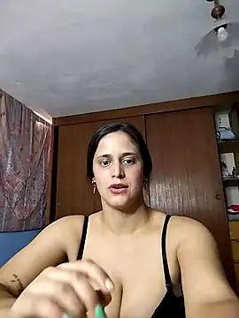 Catalinacandela online show from 09/16/25, 07:48